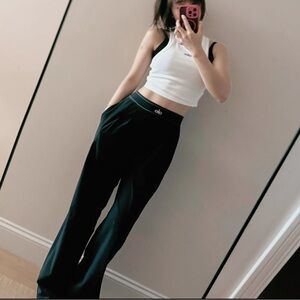 ALO Yoga Black Wide-Leg Joggers